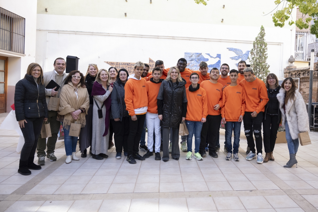 ECO Les Aules s'ompli de creativitat amb les creacions de l'alumnat del CEE Penyeta Roja