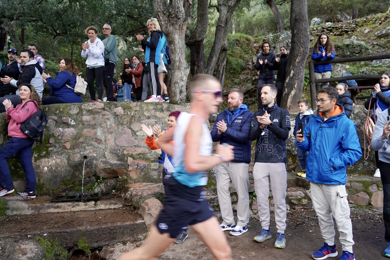La Diputación de Castellón ensalza el éxito de la Marató dels Dements Skymasters y honra la fuerza y el coraje de los corredores participantes