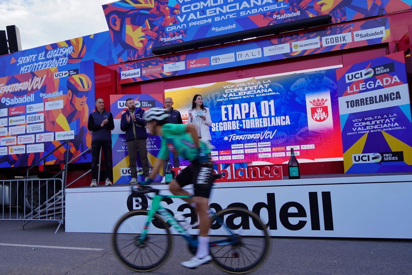 La Diputación respalda la 77.ª edición de la Volta a la Comunitat Valenciana y resalta el protagonismo de Castellón en la etapa inaugural