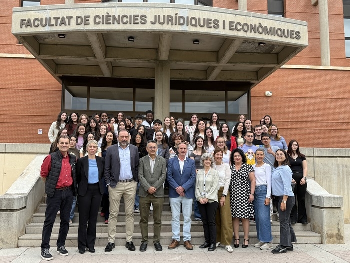 La Diputació de Castelló destaca l'impacte de MicroMónUJI per a fomentar vocacions científiques i impulsar el talent científic jove