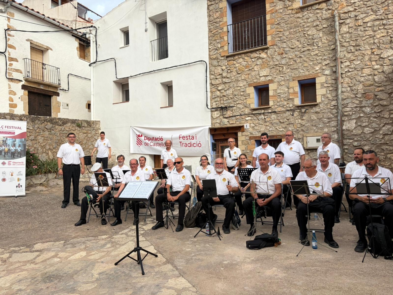 La Diputació de Castelló acosta la música tradicional de la dolçaina i el tabal a totes les comarques de la província amb el Dolç Festival