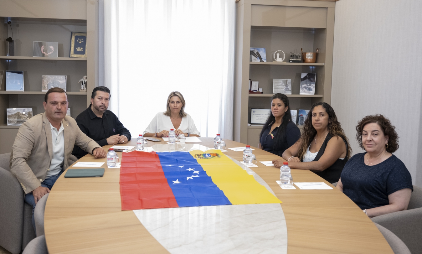 La Diputación estrecha la colaboración con Asovecas y ayudará en el transporte de ayuda a Venezuela y en atención psicológica a la comunidad venezolana en Castellón
